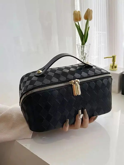 Travel Makeup Bag for Women, Lay-Flat Quilted Cosmetic Organizer, Waterproof and Portable Makeup Bag, Slanted Opening, Toiletry Bag, PU Cosmetic Organizer Bag, Handheld Cosmetic Pouch, Gift for Her